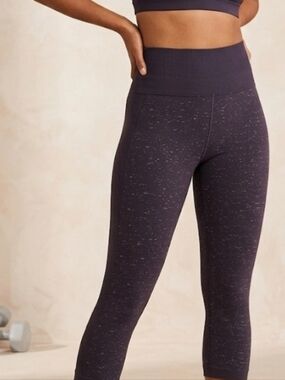 Lululemon Free To Flow Crop Midnight Navy White Size 12